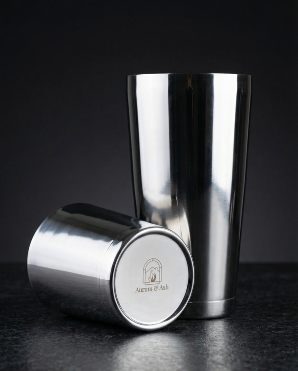 Two-piece Boston Shaker in stainless steel, included in The Full Bar.